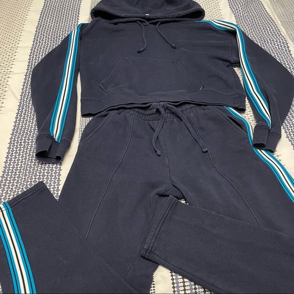 TNA Iconic Track Suit - Picture 4 of 16